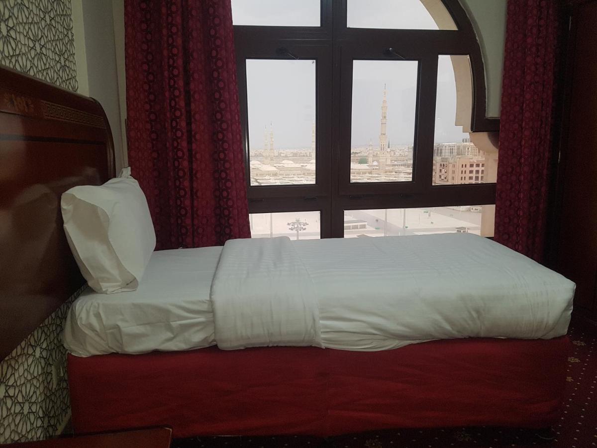 Karam Taibah Almasi Hotel Medina ภายนอก รูปภาพ